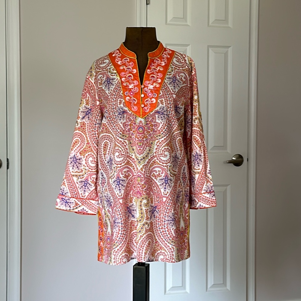 Oliphant/Robert Graham gorgeous colorful long sleeves Tunic Shirt.